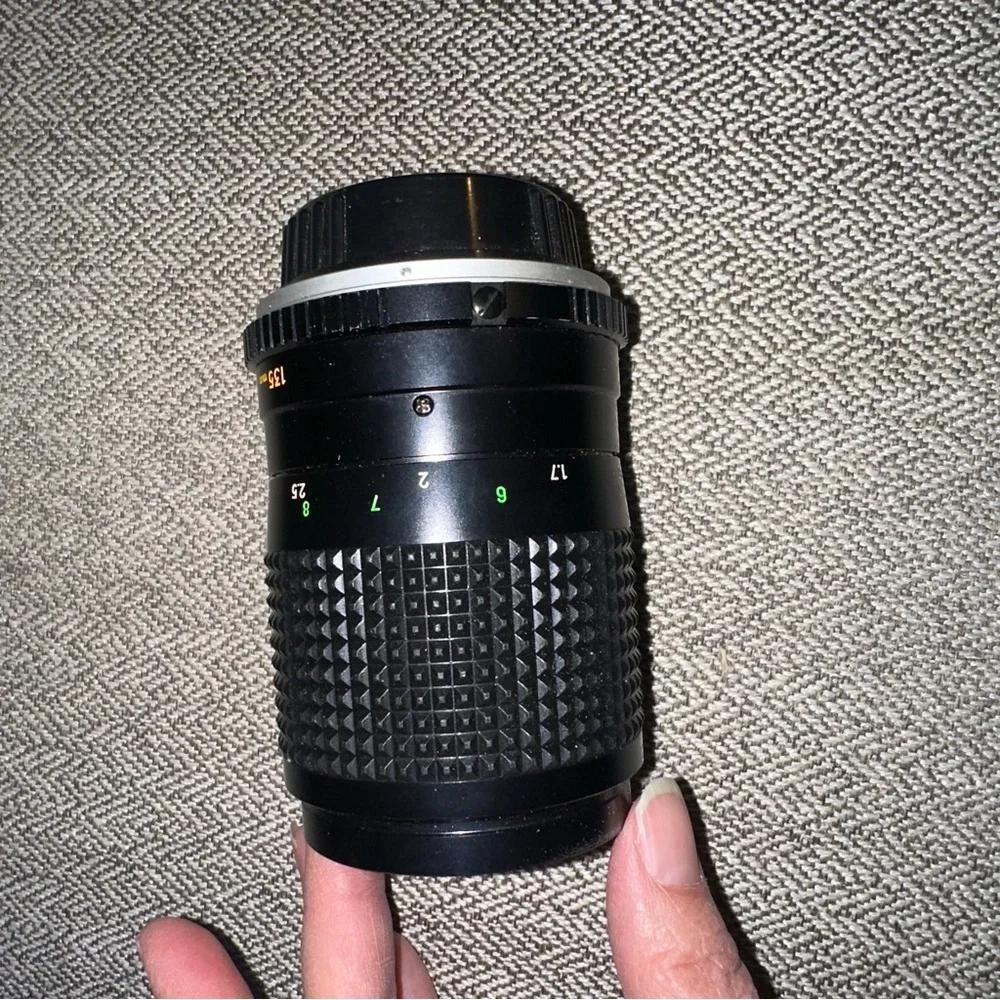 Vintage Minolta MC Tele Rokkor-QD 135mm f/3.5 lens, a vintage Minolta